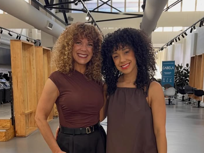 Donna & Tahni Standing at their hair event